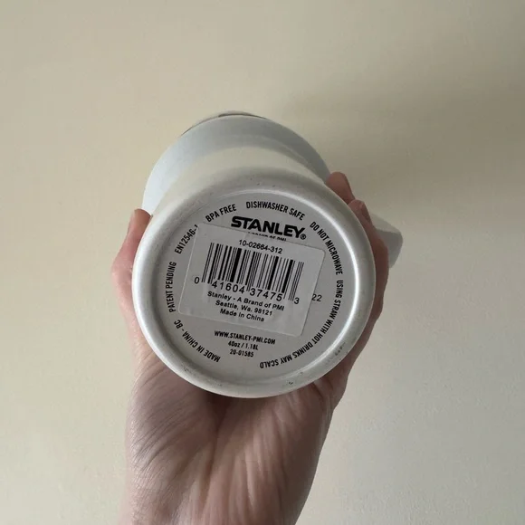 NWT Stanley Travel Quencher Tumbler - Picture 3 of 3